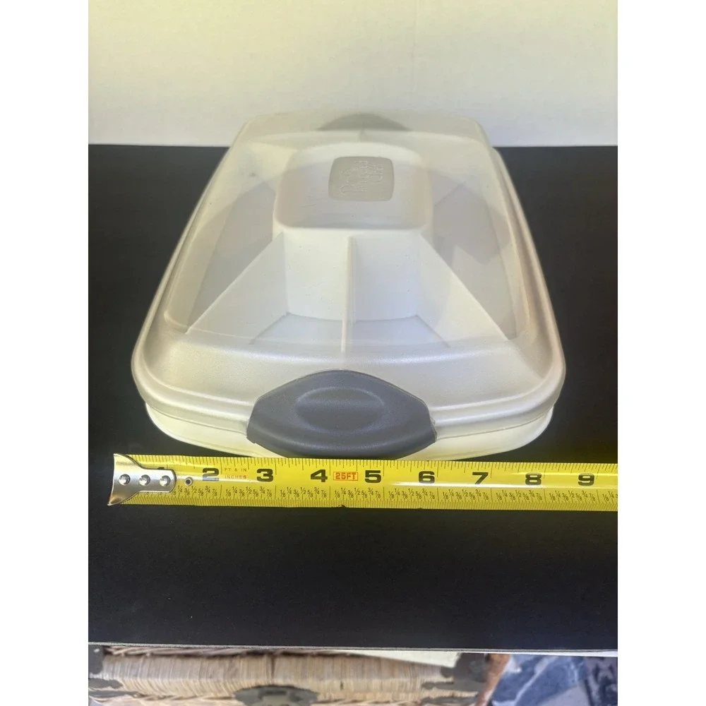 Pampered Chef Cool & Serve Rectangular Divided Serving Tray w/ Lid 100375